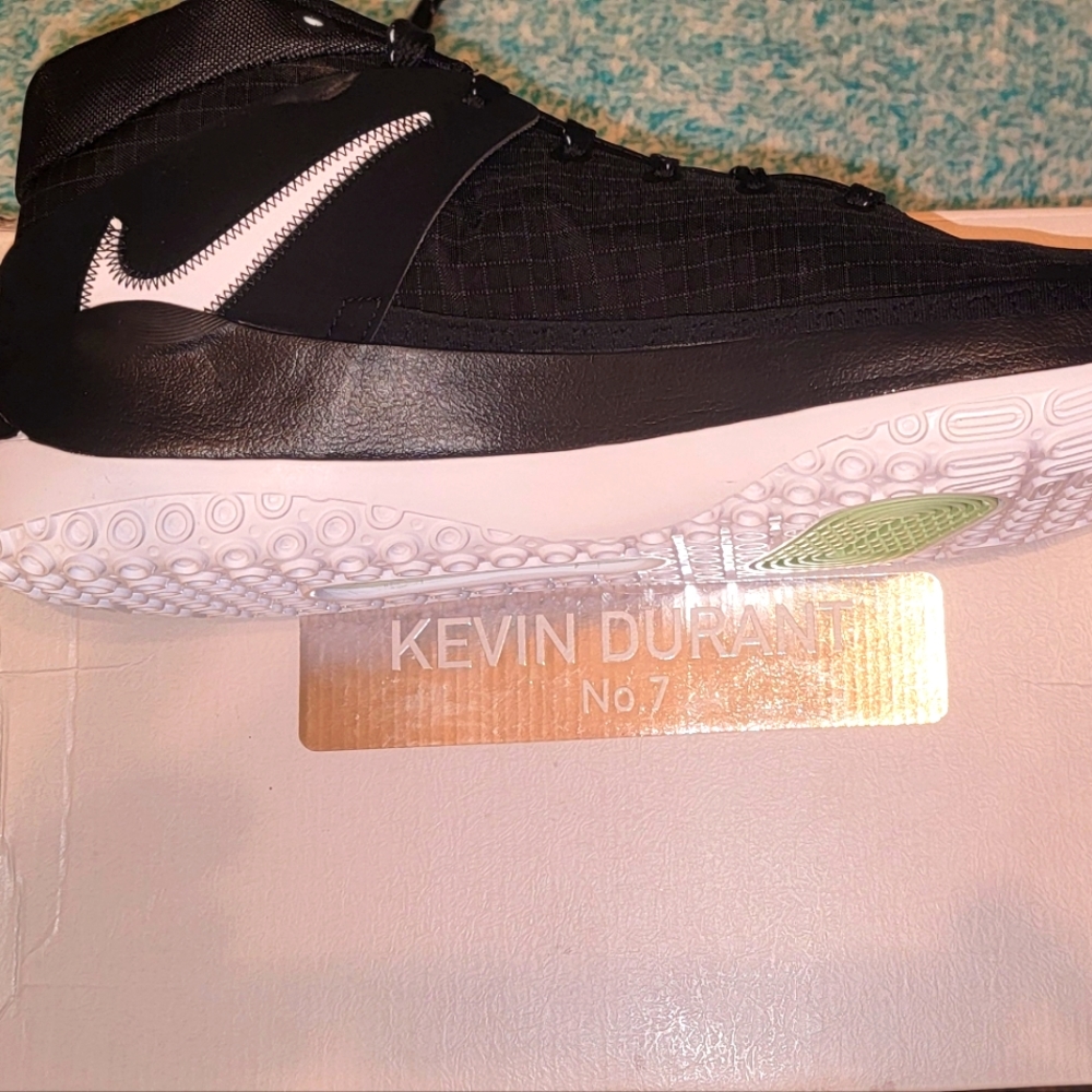 Kevin Durant Basketball Shoes size 13